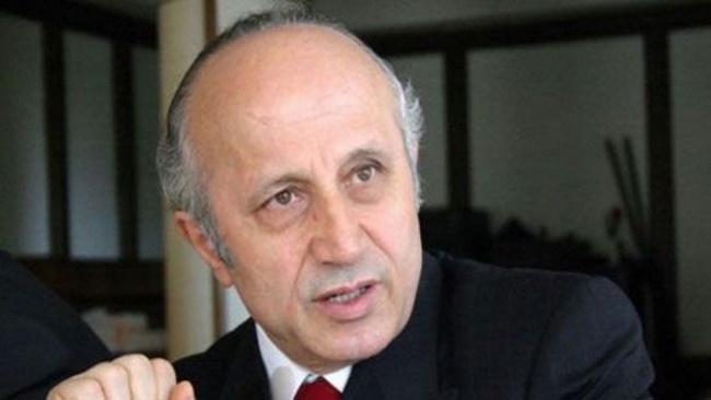 Yaşar Nuri Öztürk eserleri ile veda etti
