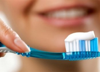 Diş fırçası kesinlikle ıslatmamalı